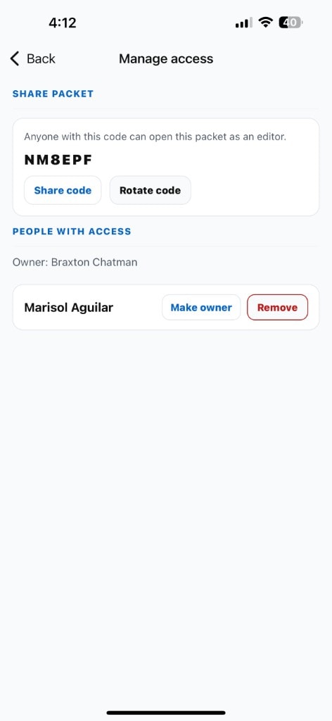 HelloVisa Manage access screen with share code and people with packet access